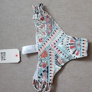 Billabong floral print bikini bottom New with tags.Small